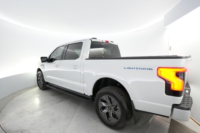 2024 Ford F-150 Lightning — photo 13 of 20