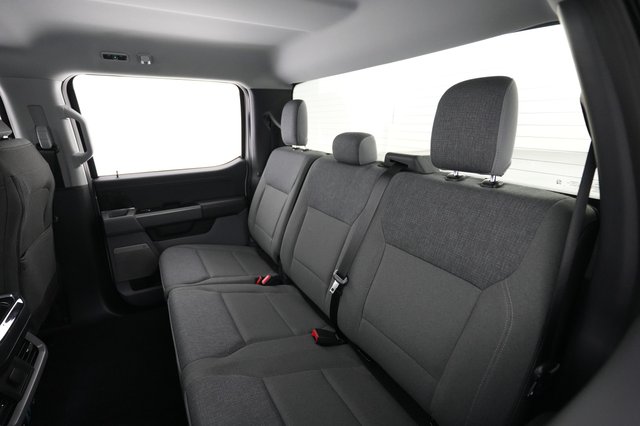 2024 Ford F-150 Lightning — photo 17 of 20