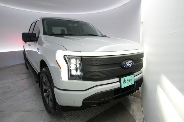 2024 Ford F-150 Lightning — photo 9 of 20