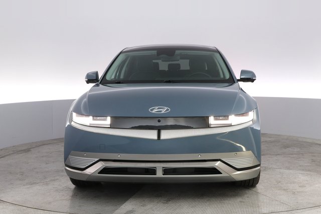 2024 Hyundai IONIQ 5 — photo 9 of 21