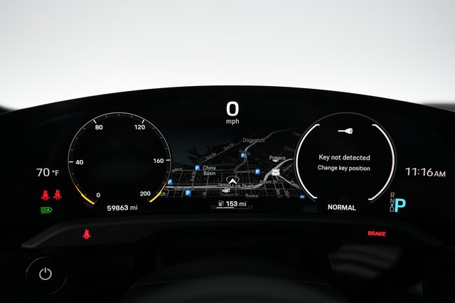 2021 Porsche Taycan — photo 5 of 23