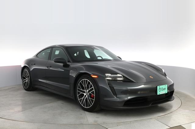 2021 Porsche Taycan — photo 10 of 23