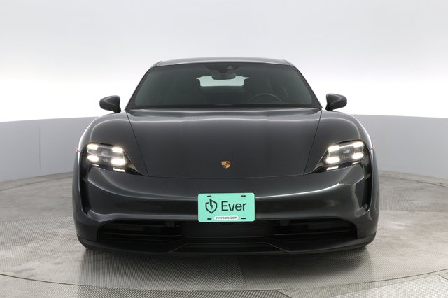 2021 Porsche Taycan — photo 9 of 23