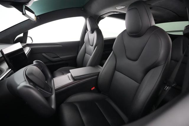2022 Tesla Model X — photo 3 of 23