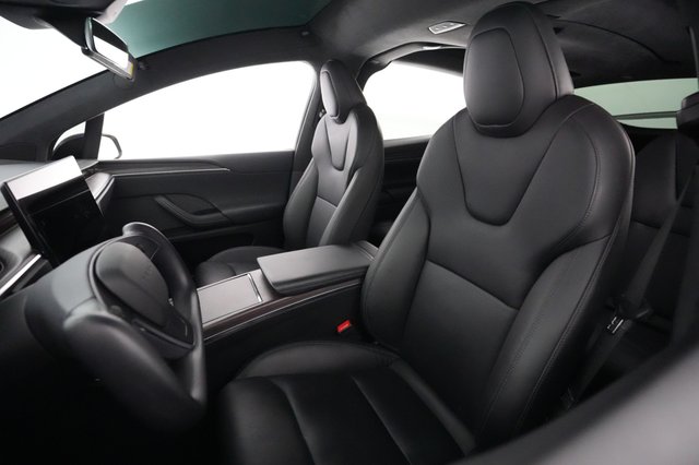 2022 Tesla Model X — photo 3 of 23