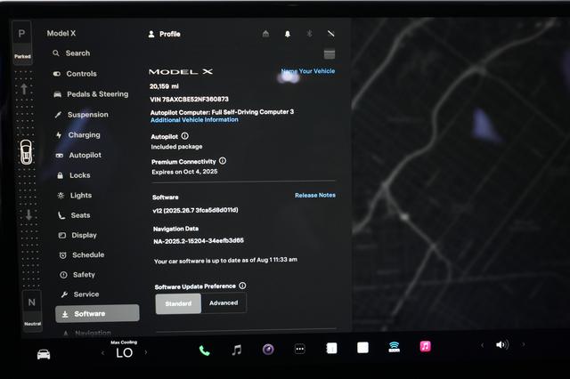 2022 Tesla Model X — photo 5 of 23