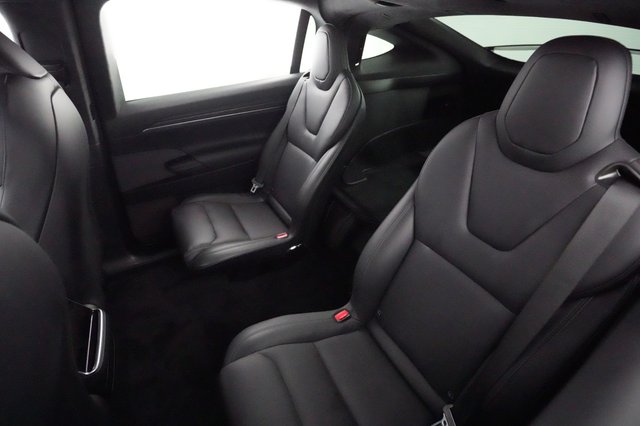2022 Tesla Model X — photo 19 of 23