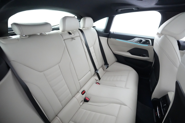 2023 BMW i4