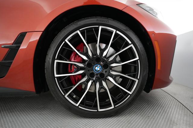 2023 BMW i4 — photo 7 of 22