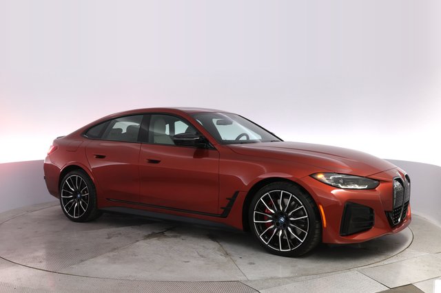 2023 BMW i4 — photo 11 of 22