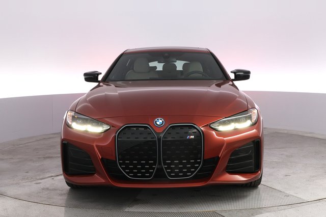 2023 BMW i4 — photo 9 of 22