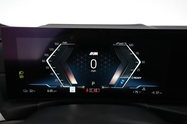 2023 BMW i4 — photo 5 of 22