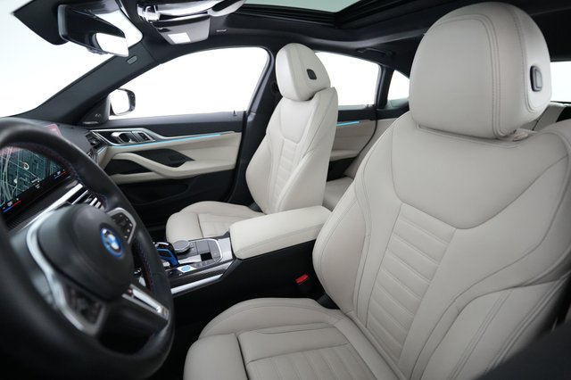 2023 BMW i4 — photo 3 of 22