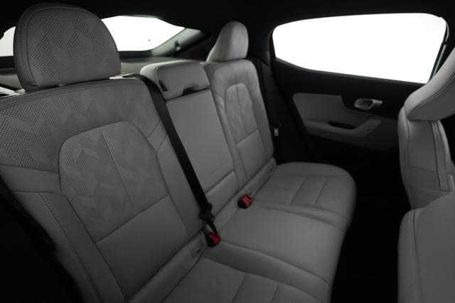 2024 Polestar 2 — photo 4 of 21
