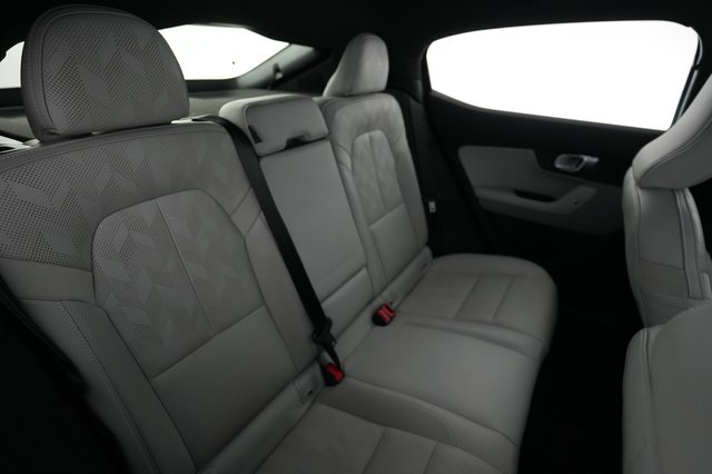 2024 Polestar 2 — photo 4 of 21
