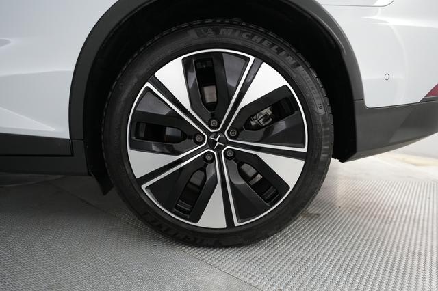 2024 Polestar 2 — photo 7 of 21