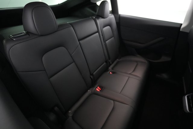2023 Tesla Model Y — photo 4 of 21