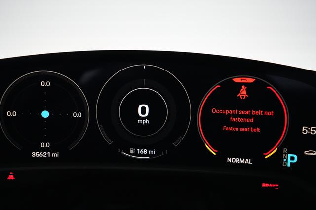 2020 Porsche Taycan — photo 5 of 21