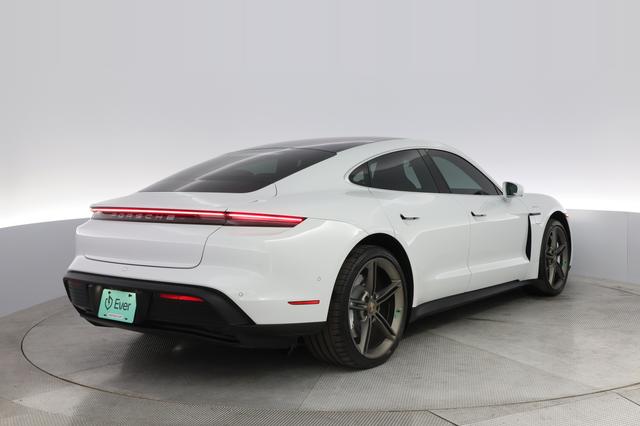 2022 Porsche Taycan — photo 2 of 22