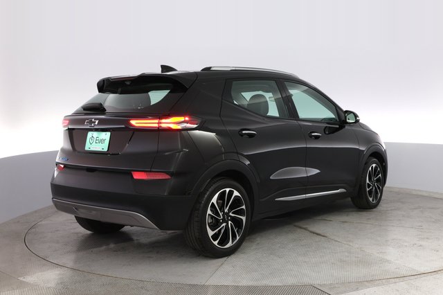 2023 Chevrolet Bolt EUV — photo 2 of 20