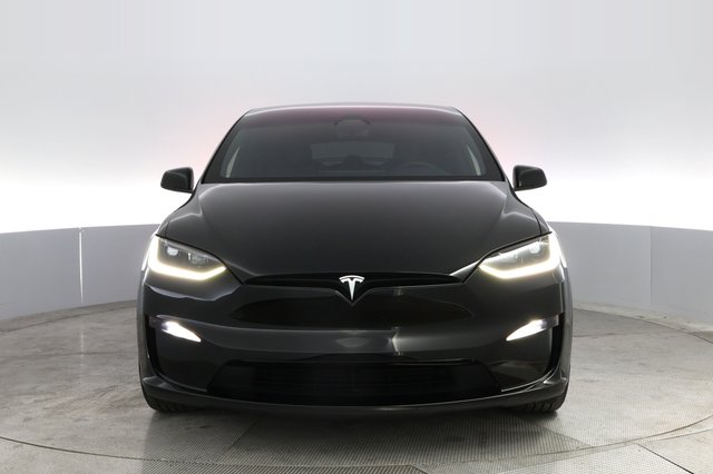 2024 Tesla Model X — photo 9 of 21