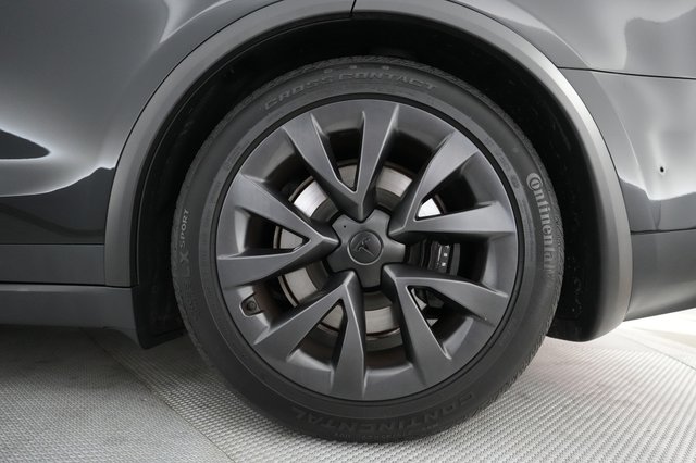 2024 Tesla Model X — photo 15 of 21