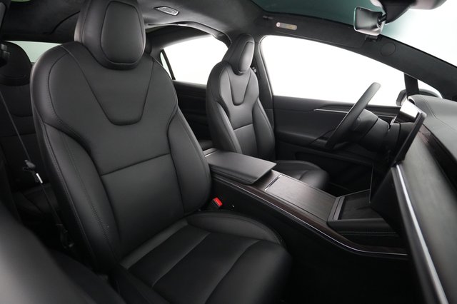 2024 Tesla Model X — photo 19 of 21