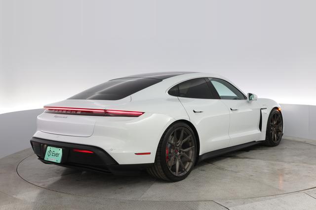 2021 Porsche Taycan — photo 2 of 25