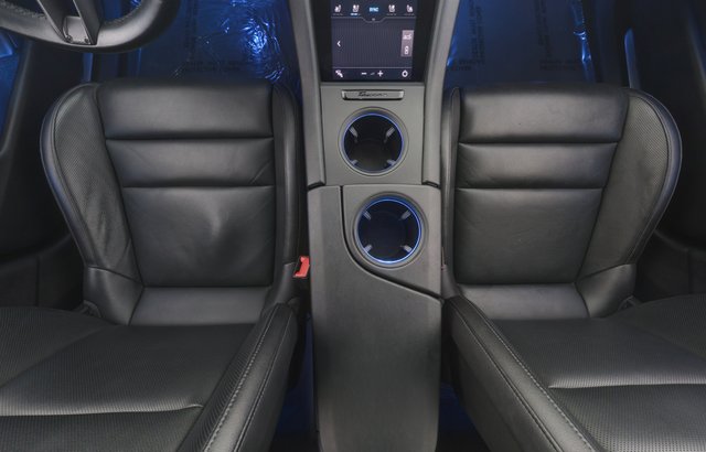 2021 Porsche Taycan — photo 22 of 25