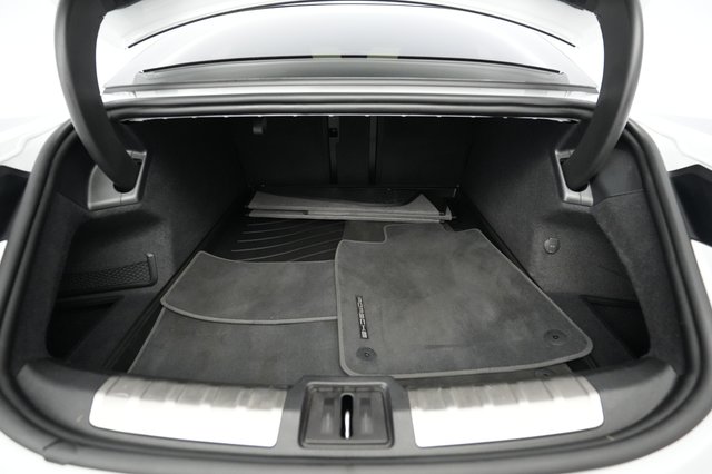 2021 Porsche Taycan — photo 6 of 25