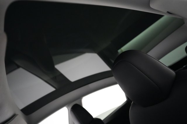 2024 Tesla Model Y — photo 20 of 22