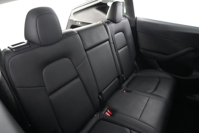 2024 Tesla Model Y — photo 4 of 22