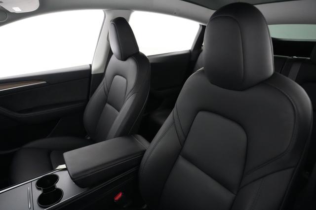 2024 Tesla Model Y — photo 3 of 22