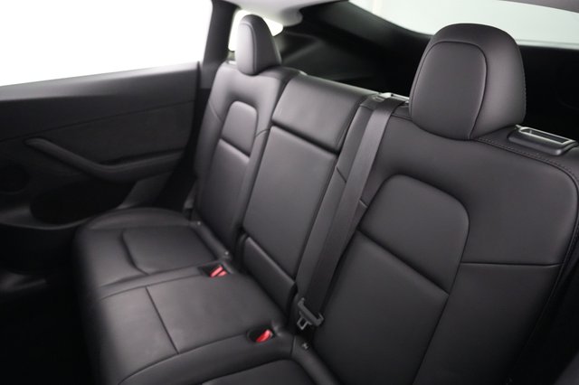 2024 Tesla Model Y — photo 18 of 22