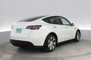 2021 Tesla Model Y — photo 2 of 21