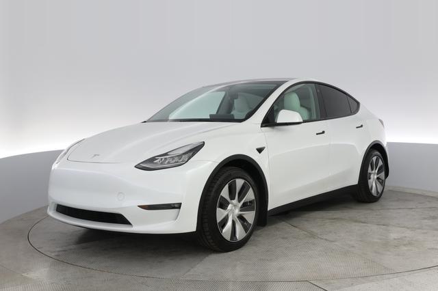 2021 Tesla Model Y — VIN 5YJYGAEE8MF247220