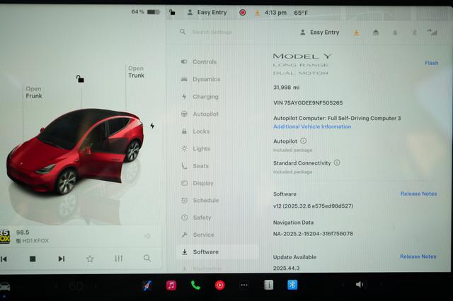 2022 Tesla Model Y — photo 5 of 22