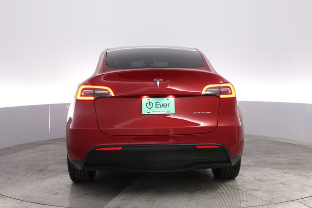 2022 Tesla Model Y — photo 12 of 22