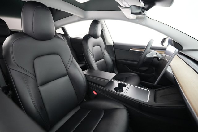 2022 Tesla Model 3 — photo 18 of 21