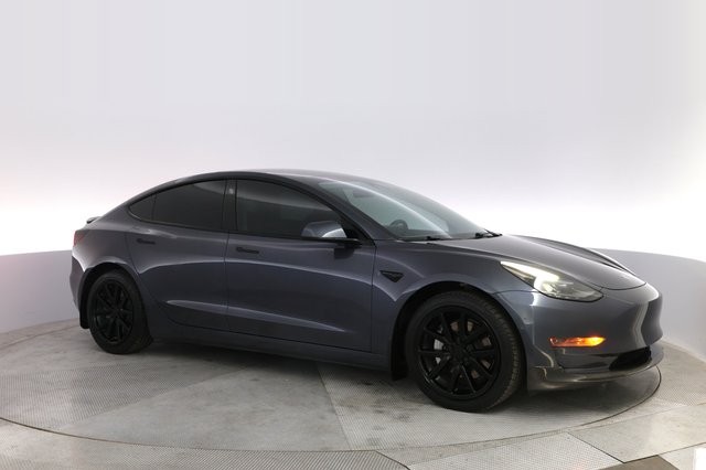 2022 Tesla Model 3 — photo 11 of 21