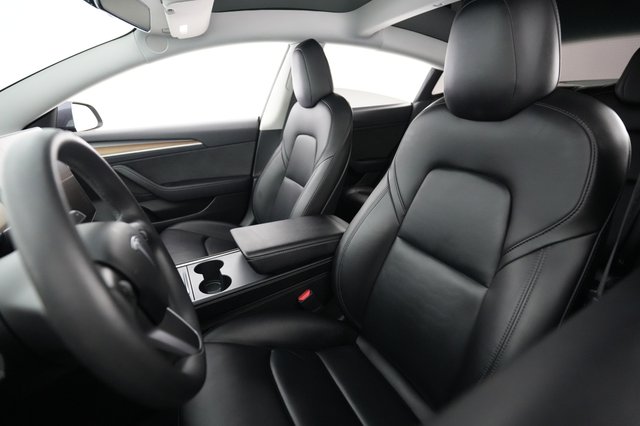2022 Tesla Model 3 — photo 3 of 21