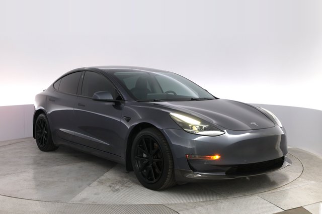 2022 Tesla Model 3 — photo 10 of 21
