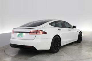 2022 Tesla Model S — photo 2 of 23