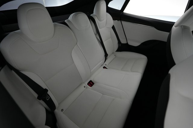 2022 Tesla Model S — photo 4 of 23