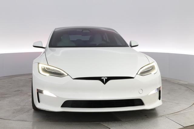 2022 Tesla Model S — photo 9 of 23