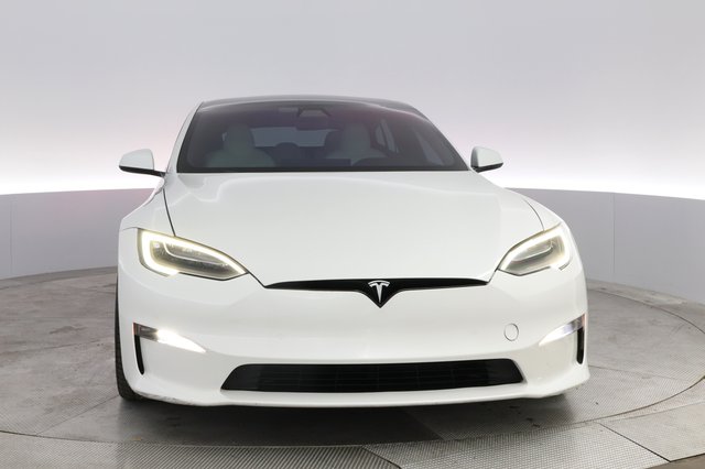 2022 Tesla Model S — photo 9 of 23