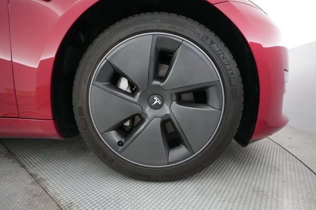 2023 Tesla Model 3 — photo 17 of 23