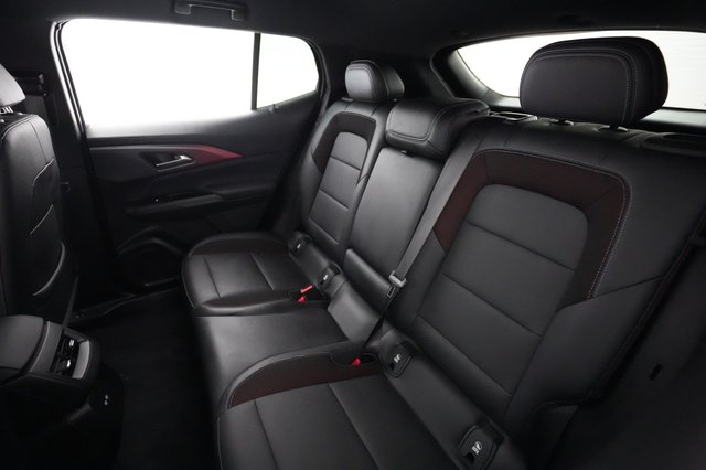 2024 Chevrolet Equinox EV — photo 18 of 20