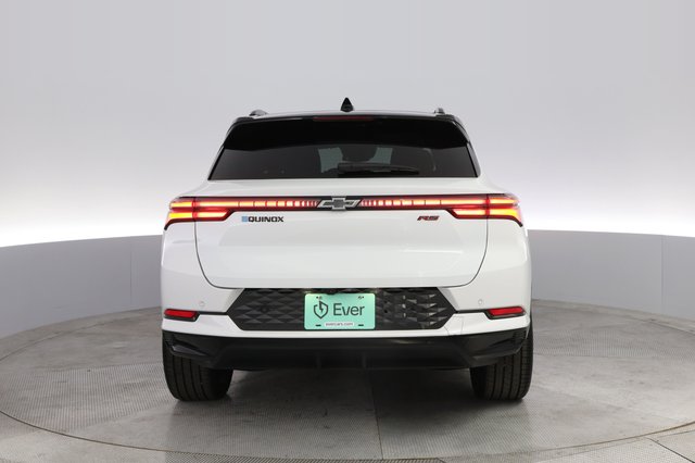 2024 Chevrolet Equinox EV — photo 12 of 20