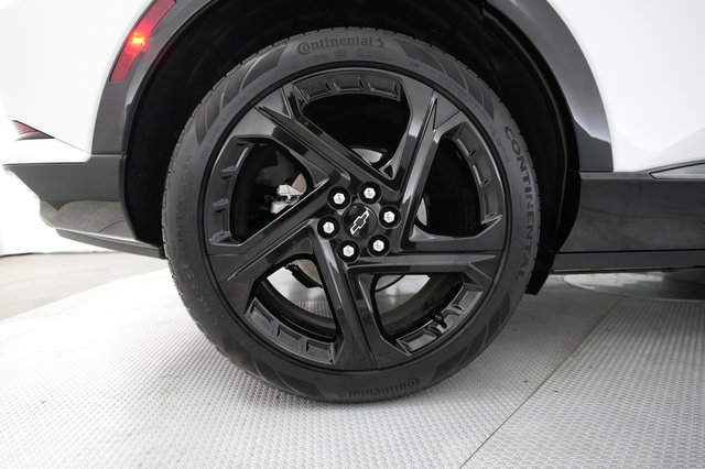 2024 Chevrolet Equinox EV — photo 7 of 20